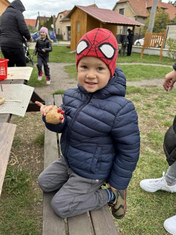 310f174b-6fc3-48e3-b6b5-157399908122