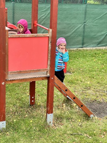 b2a69ea5-5c24-41f8-ae2b-67c925e04de2