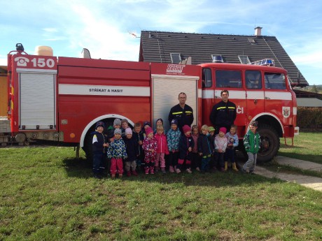 42516241_1867535986659450_6833865641695379456_n