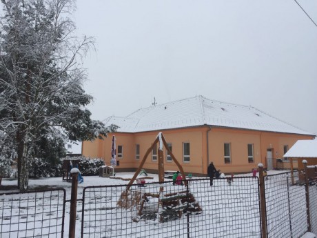 48384061_1991998817580225_3844904454805520384_n