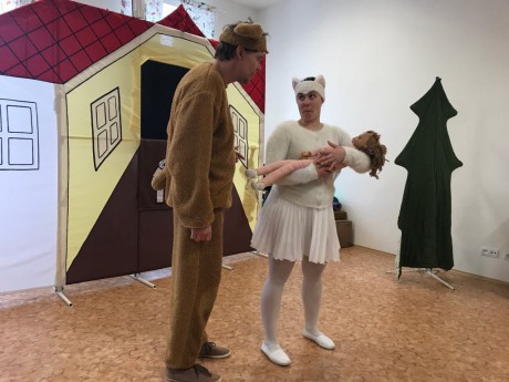 52716994_350592175547947_4379592183389356032_n