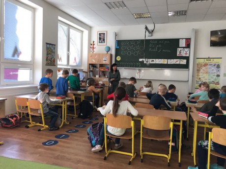 54518443_298538780793380_6294458109125459968_n